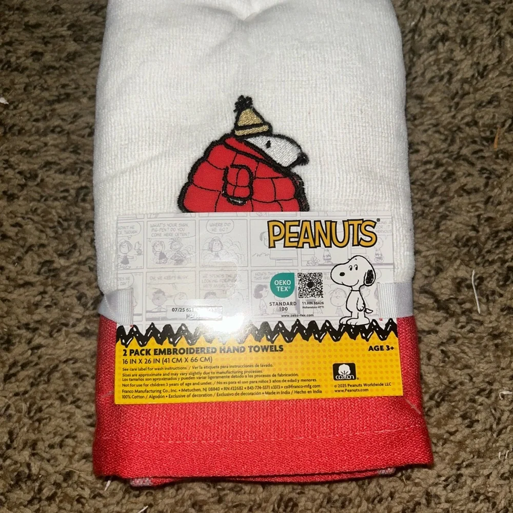 Peanuts Snoopy Christmas Hand Towels